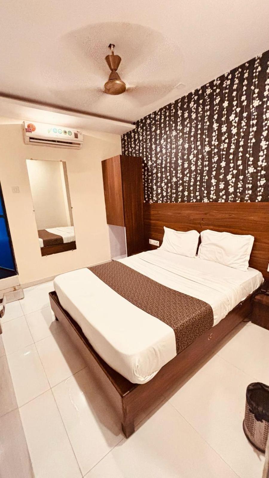 Hotel Garden Palace 孟买 外观 照片